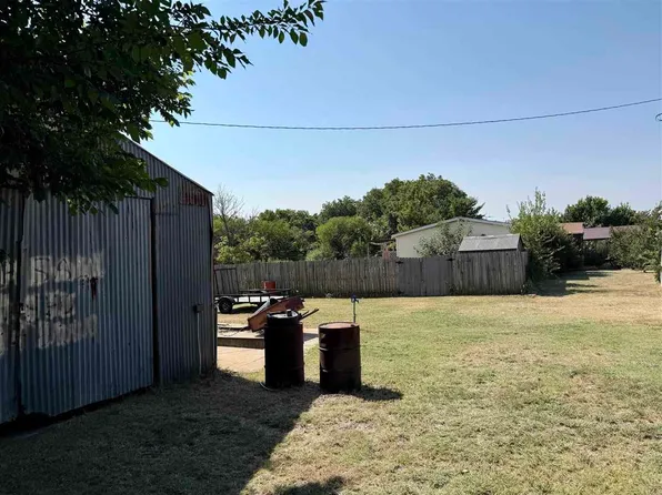 180060 N 2820th Rd, Comanche, OK 73529
