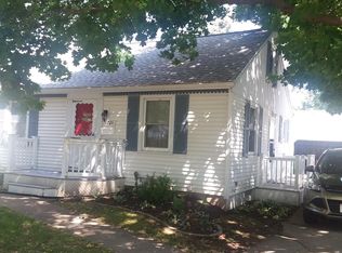 1209 Nicolet Ave, Green Bay, WI 54304