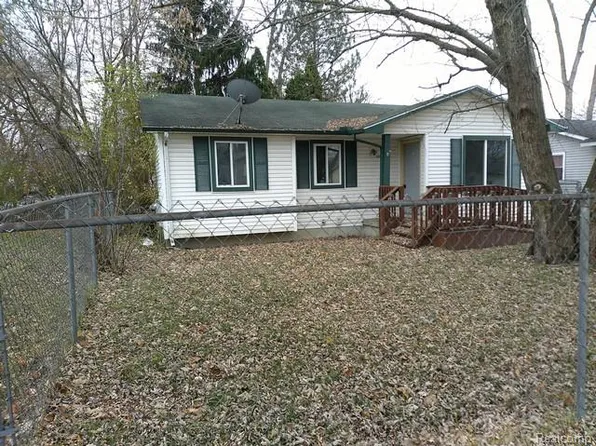 2802 Eaton Pl, Flint, MI 48506