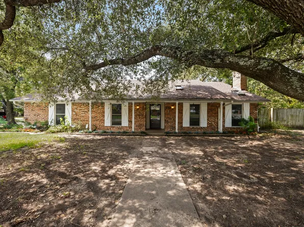 411 Highland Dr, Ennis, TX 75119