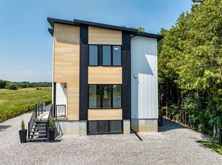 2246 Highway 2 S, Clarington, ON L1C3K7