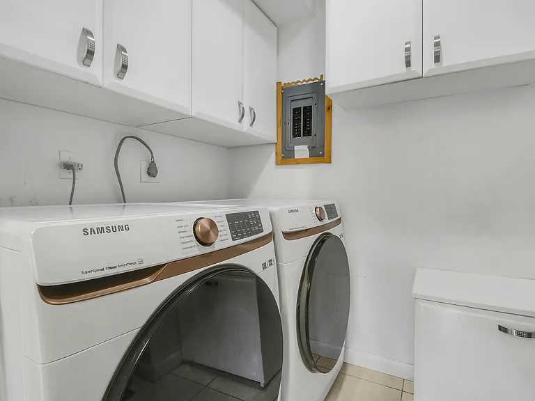 964 NW Spruce Ridge Dr #D1 — Photo 26