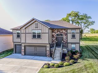 1614 NE 124th Ter, Kansas City, MO 64165