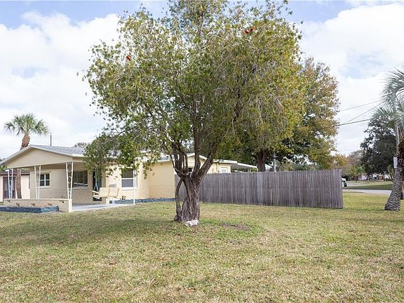 2nd image of 9494 Park Lake Dr N