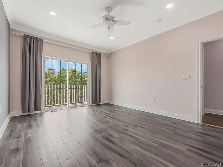 1115 Balsam Dr — Photo 23
