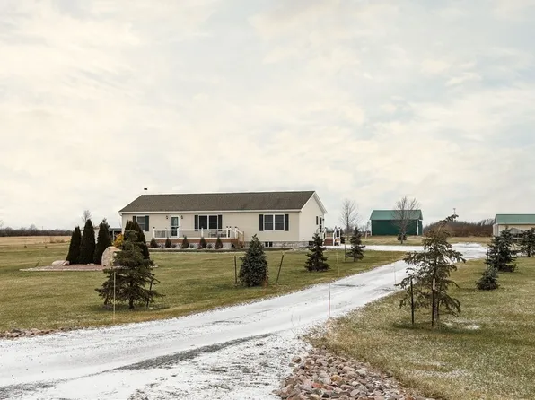 13489 Case Rd, Chaumont, NY 13622