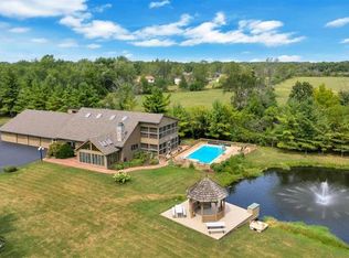 24715 S Oak Ln, Crete, IL 60417