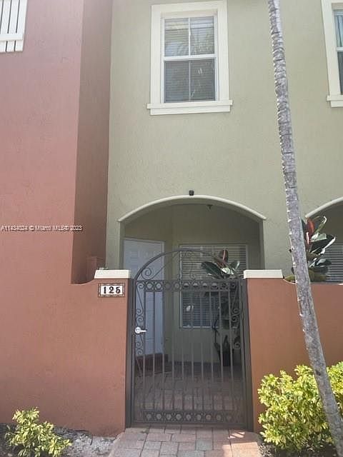 1st image of 125 Lake Monterey Cir #125