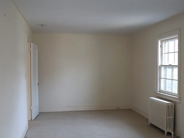 10 Bon Air Ave — Photo 18