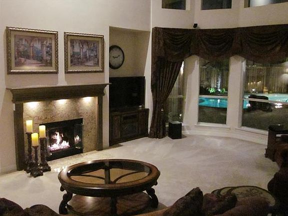 3rd image of 4548 Tuscany Dr