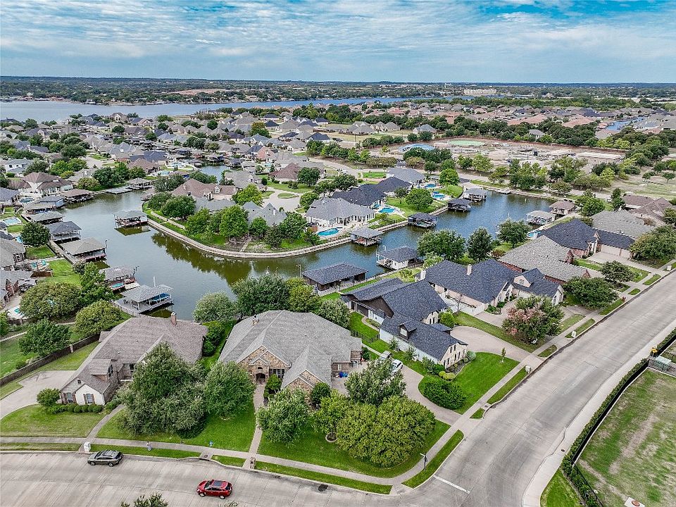2300 Waters Edge Dr, Granbury, TX 76048 MLS 20436626 Zillow