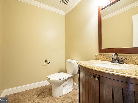 5th image of 3958 Woods Edge Dr