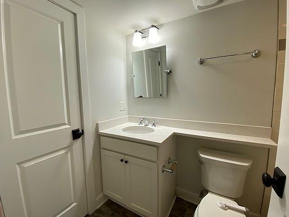 5th image of 4115 N Kenmore Ave