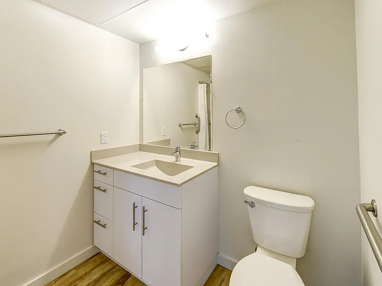 1220 Mapleton Ave — Photo 6