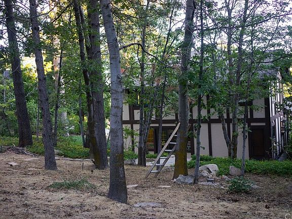 4th image of 27830 Alpen Dr
