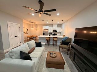 1235 S Plum St #D, Pecos, TX 79772