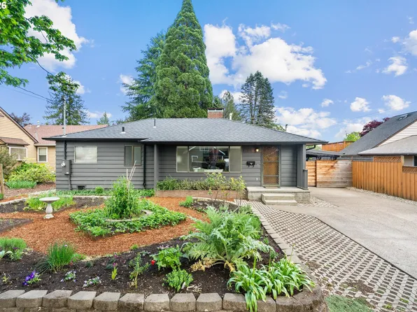 2117 C St, Forest Grove, OR 97116