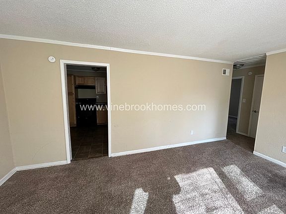 2nd image of 5008 Forest Ave