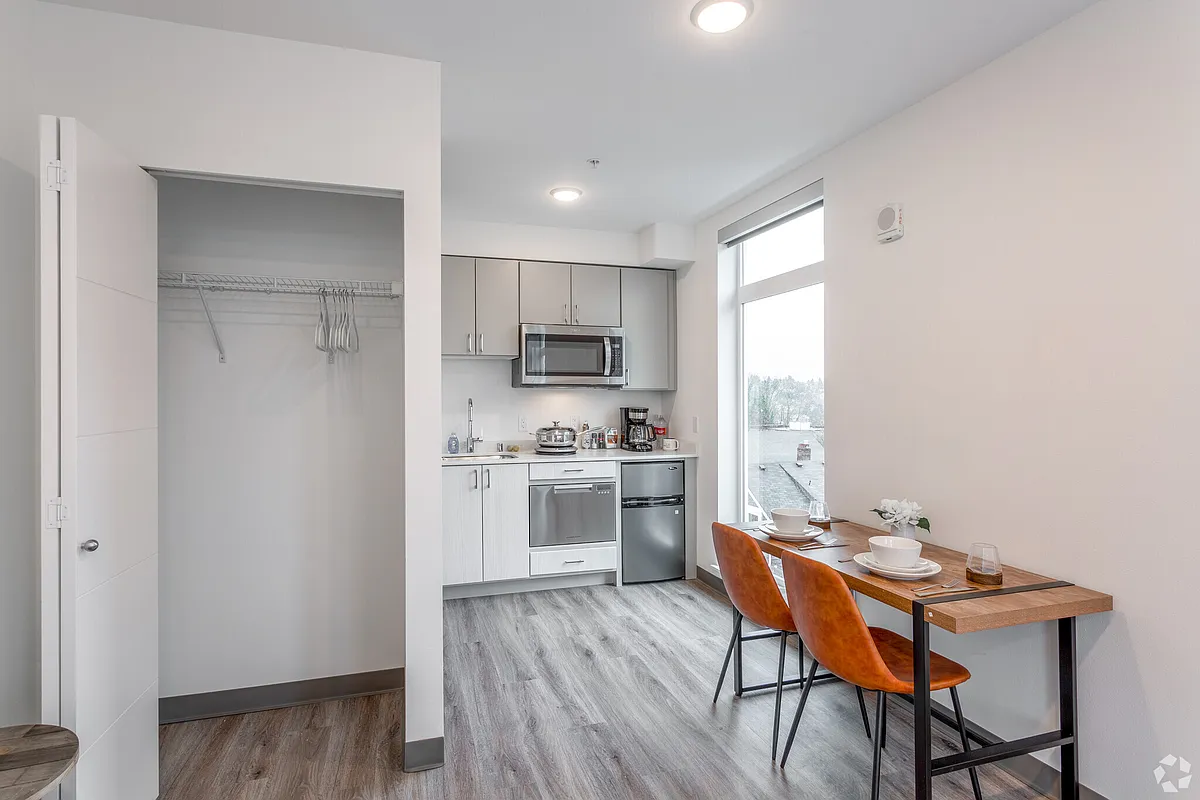 Floor plan Studio - 380 sqft