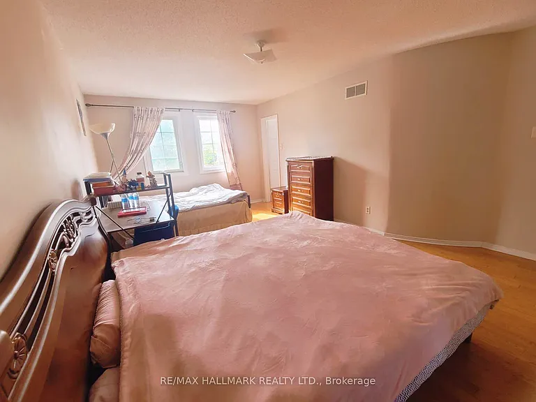 63 Cairns Dr — Photo 5