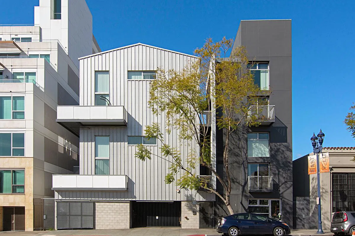 1 bed, 800 sqft, $2,300 — Photo 1