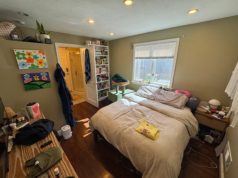 735A Somerville Ave #1 — Photo 8