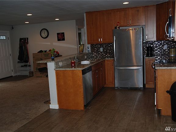 2nd image of 612 121st St E