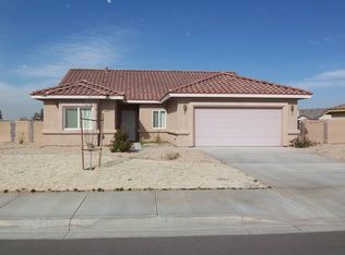 22164 Fox Rd, Apple Valley, CA 92307