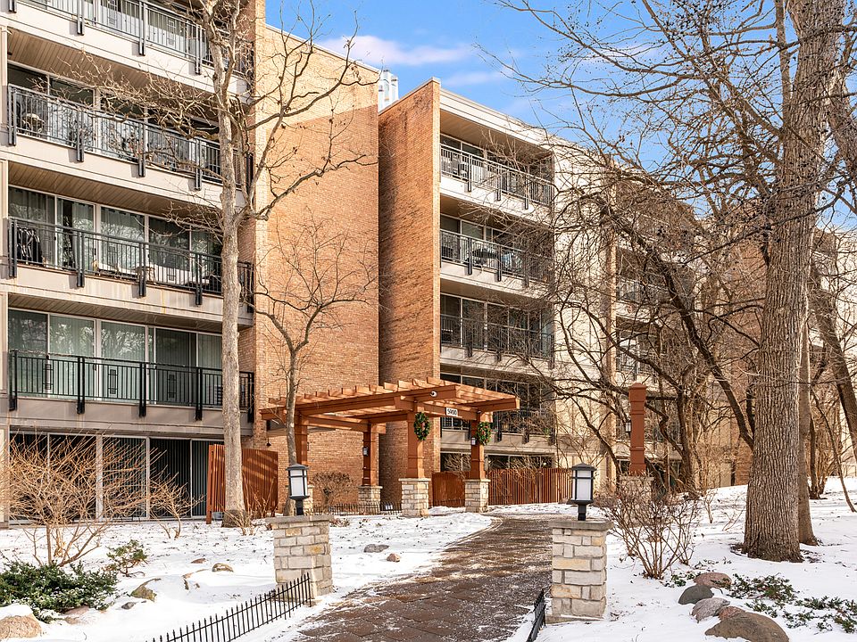 1st image of 5900 Oakwood Dr APT 1E