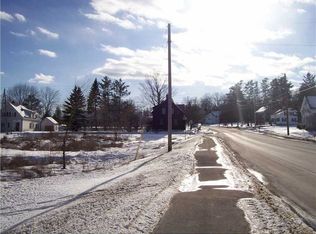 16 Main St, Winterport, ME 04496
