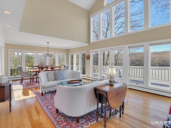 4th image of 7 Point Comfort