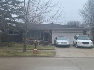 42901 Versailles Rd, Canton, MI 48187