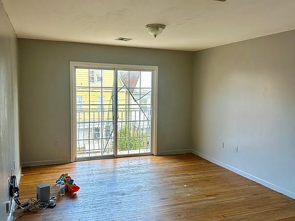 2nd image of 18 Shaw Ave Floor 2