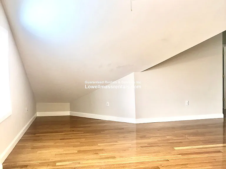 725 Merrimack St #304 — Photo 11