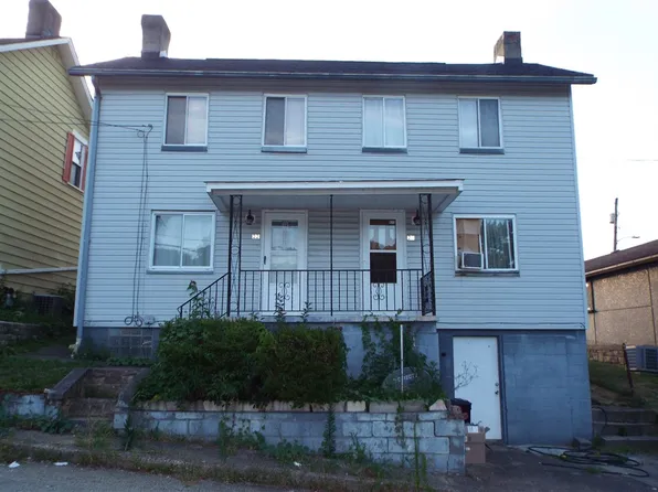 22 Center St, Fayette City, PA 15438