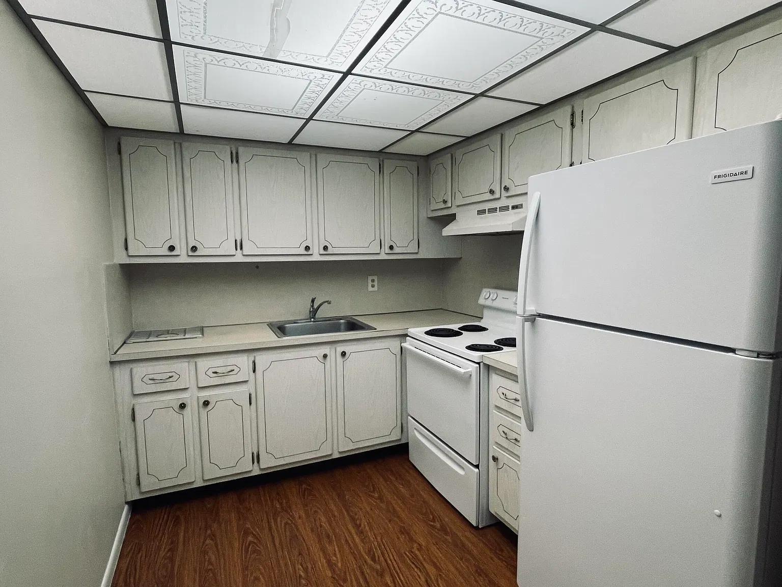 2 bed, 1.0 bath, 798 sqft, $1,400 — Photo 3
