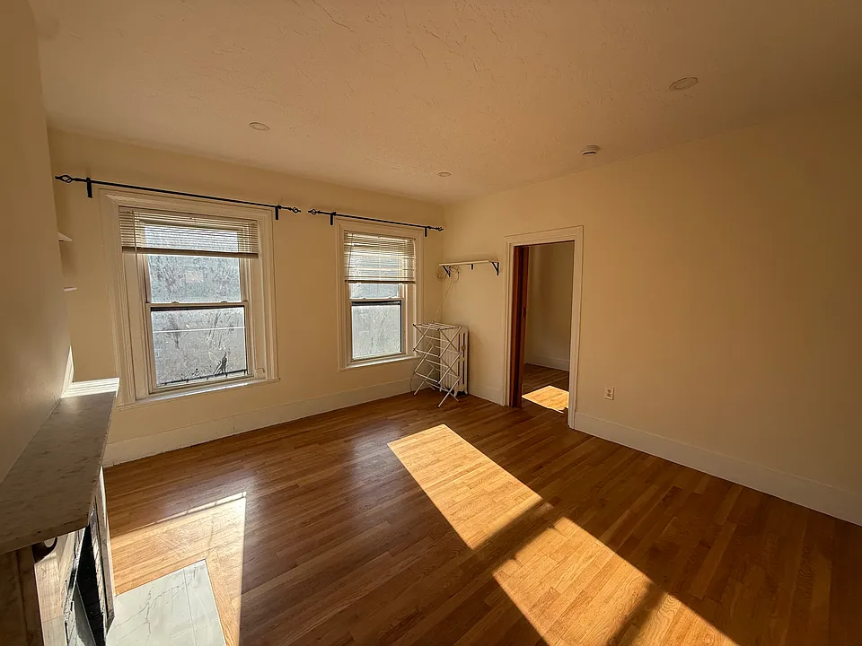79 Charles St #4F