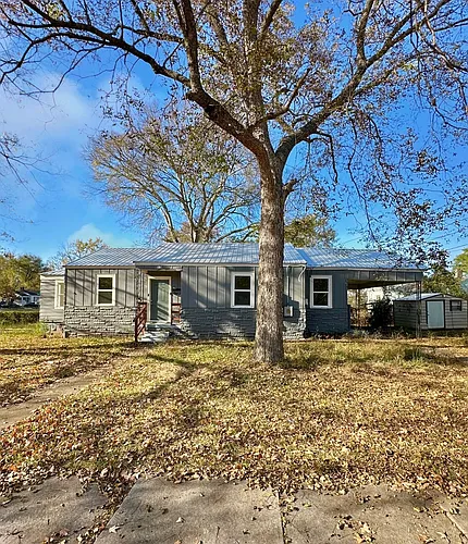 2026 Lee Ct SW Photo 1