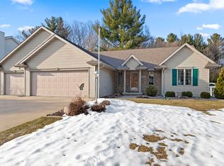 3096 Lepak Ln, Green Bay, WI 54313