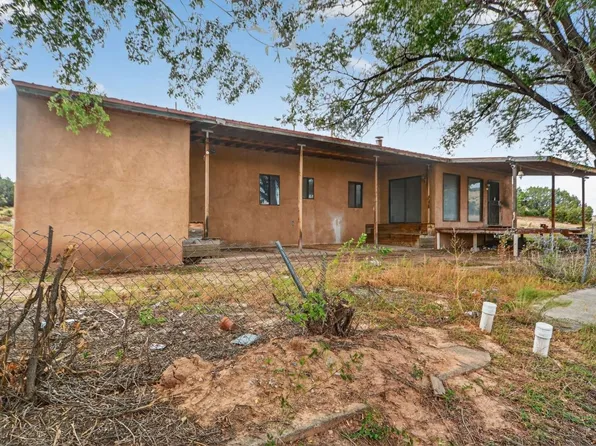 4 Barranquenos Rd, Santa Fe, NM 87506