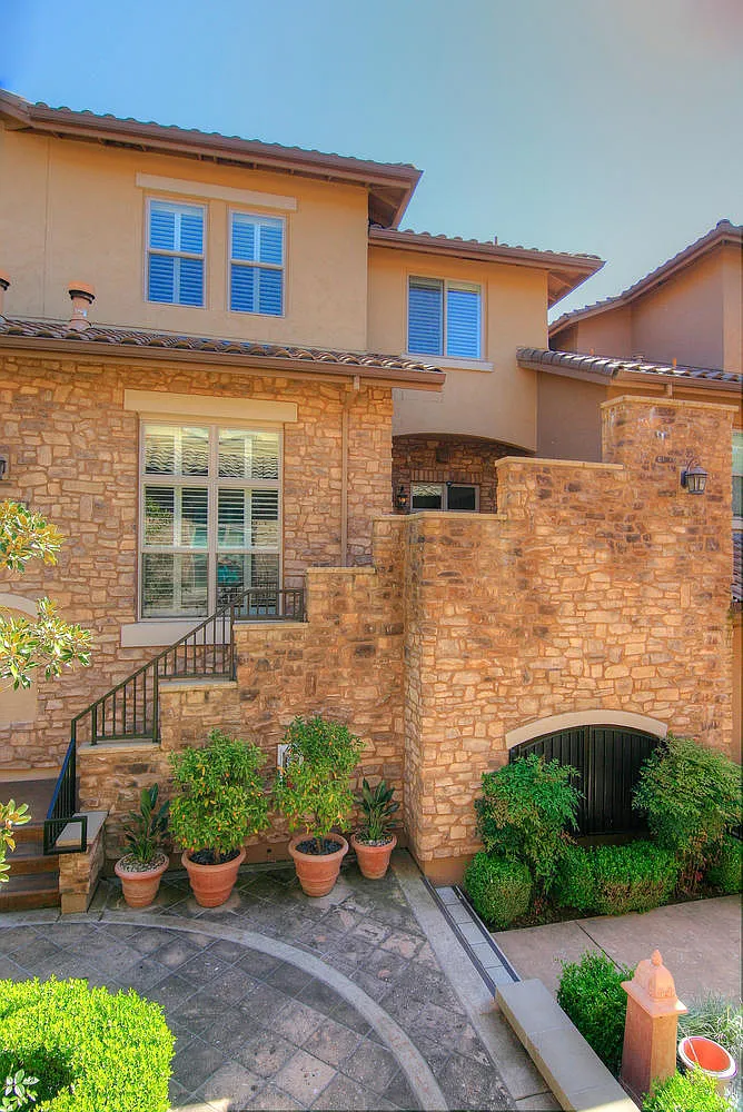 2430 Pavilions Place Ln Unit 308 photo 1