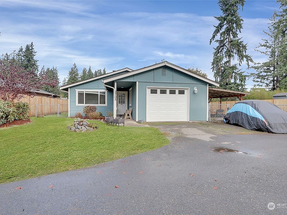 1st image of 2705 Forest Park Court N