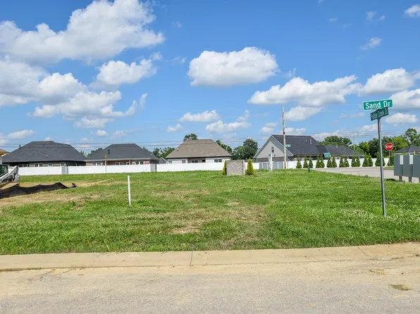 3509 Sand Dr, Newburgh, IN 47630