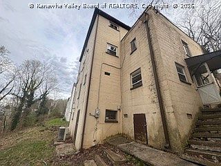 5th image of 1626 King St