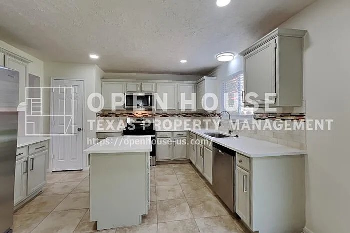 3746 Havenmoor Pl — Photo 31