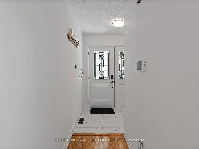 24 Ulysses Pl — Photo 7