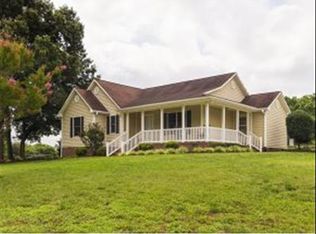 3408 Misty Hollow Ln, Graham, NC 27253