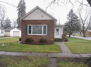 222 Roosevelt St, La Porte, IN 46350