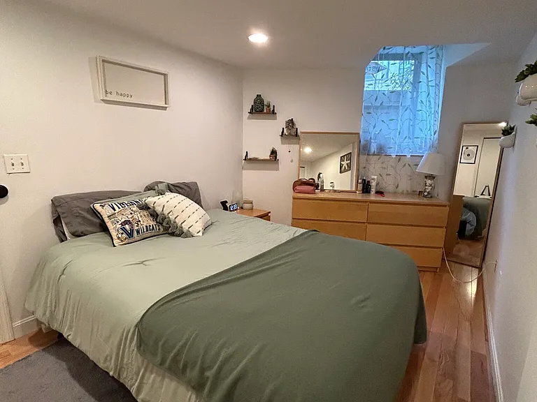 24 Peterborough St #F — Photo 7