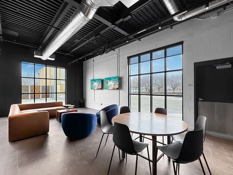 Building's Lounge